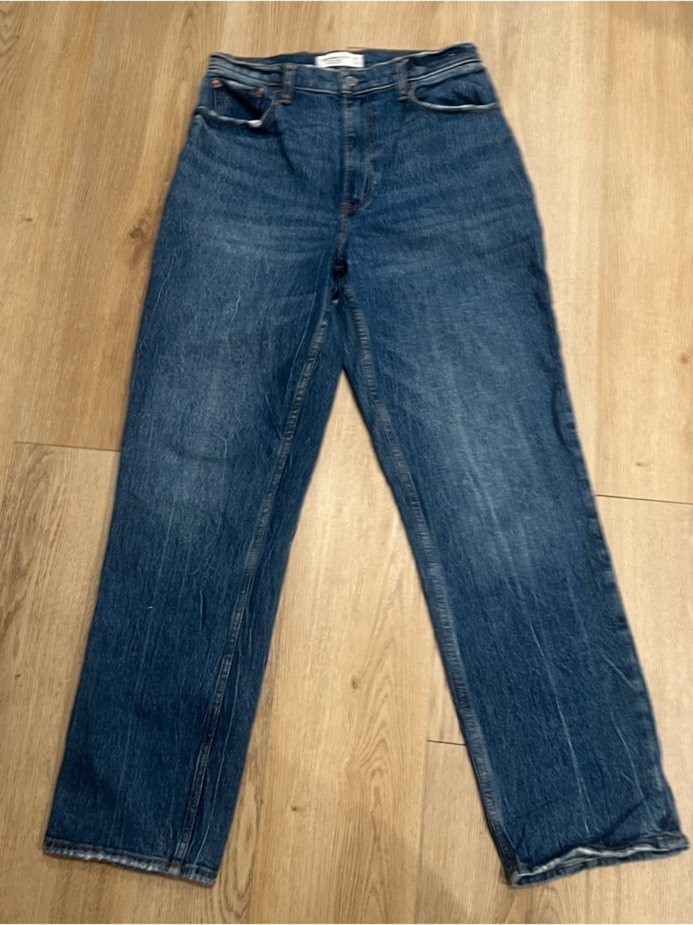 Abercrombie & Fitch Curve Love Ultra High-Rise 90’s Straight Jeans